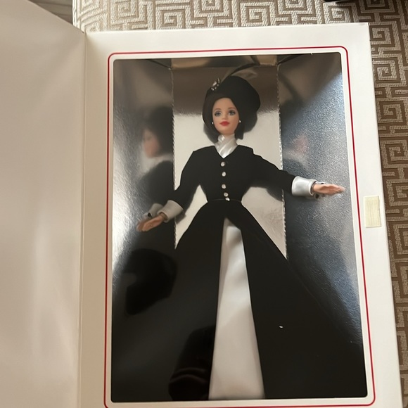 Romantic Interlude Fashion Barbie Doll NIB Collectible Classique - Picture 3 of 9